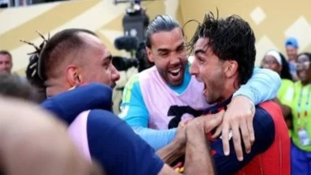 إسبانيا تتوج بلقب كأس العالم بعد هدف مثير في مواجهة الأرجنتين